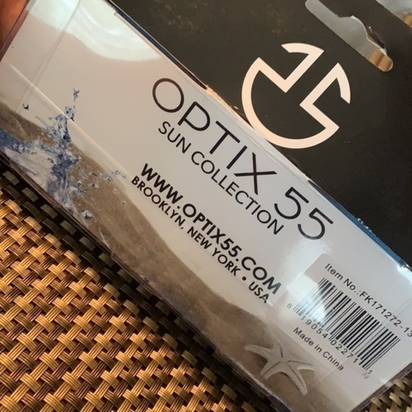 BEACH READY SHADE UP SUNGLASSES - Picture 4 of 7